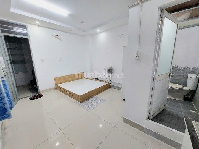 BÁN GẤP CHDV 6PN, ĐÔNG HƯNG THUẬN 17, QUẬN 12 , THU NHẬP 20TR/ THÁNG