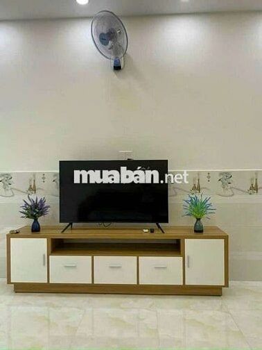 Nhà NGUYỄN VĂN BỨA DT 4M-8M GIÁ395tr