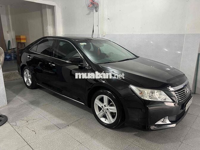 Toyota Camry 2014 2.5Q - 106000 km