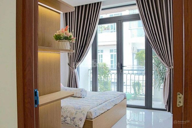 Cần bán gấp căn đường Đoàn Văn Bơ Phường 15 Quận 4 giá 2 tỷ 700/ 62m2