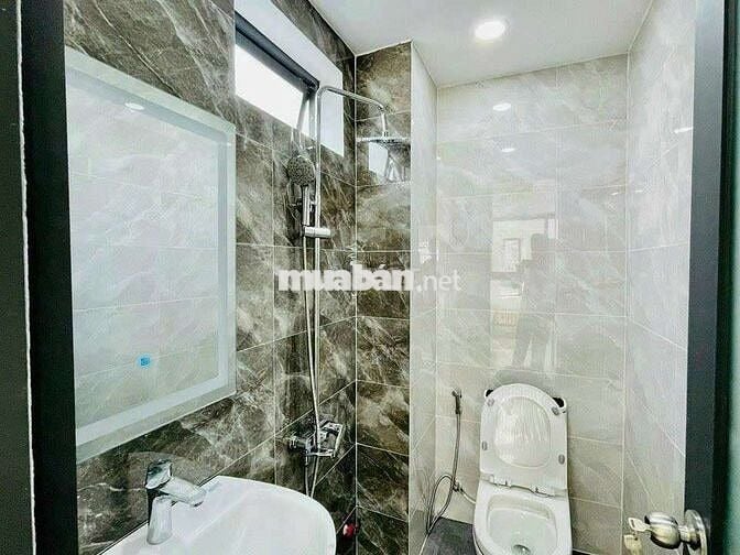 CHO THUÊ NHÀ NGUYÊN CĂN HẺM XE HƠI THÔNG QUANG TRUNG GÒ VẤP