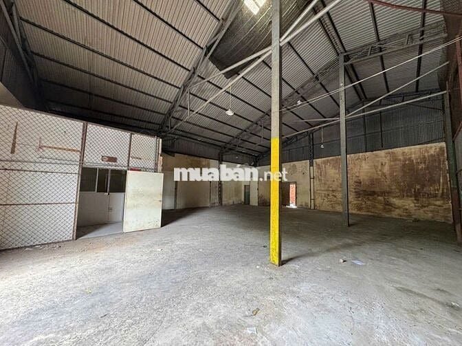 CHo thuê kho hẻm đường Hậu giang 12,8x16m thông suốt HXT