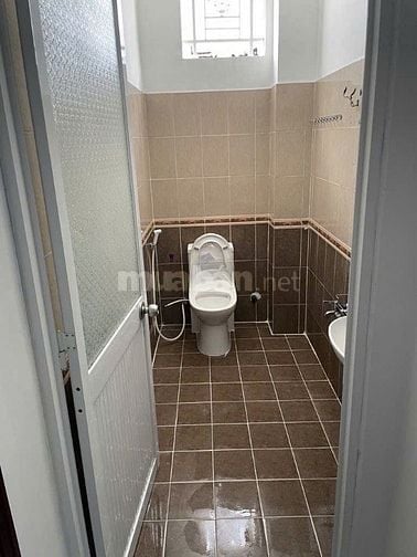 Cho thuê nhà hẻm 2m(XM) Huỳnh Đình Hai, P.14, Q.Bình Thạnh giá 15tr