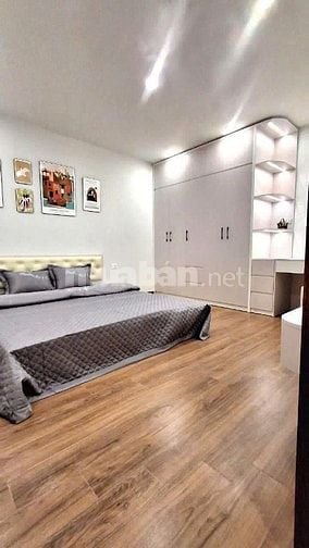 BÁN NHÀ NGỌC TRÌ, LONG BIÊN, 40M2 5 TẦNG NHÀ MỚI FULL ĐỒ, 7.9 TỶ