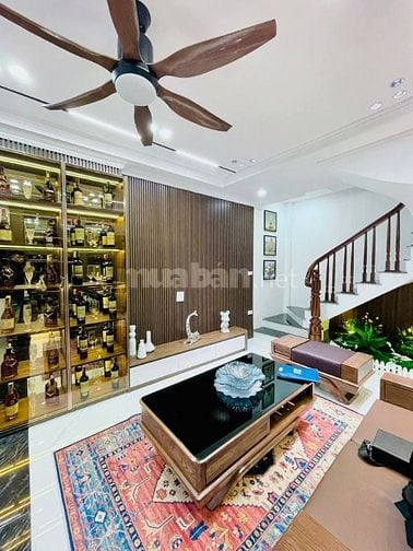 Nhà Đẹp Gần Phố, Tây Sơn, Đống Đa 28/30m, 6 tầng, mt 3.5m, giá 9.1 tỷ.