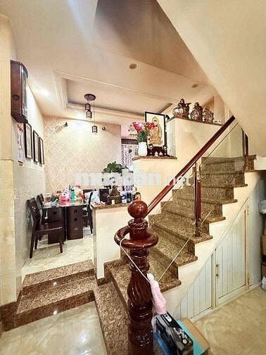 NHÀ 1 LẦU- 2PN - HẺM 6M XE TẢI