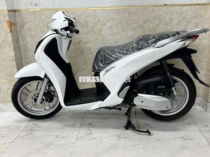 SH 150 khoá ga đời 2016 trắng đen 43E1-597.63