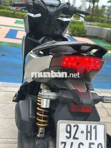 Honda Vario 150 Bạc đen