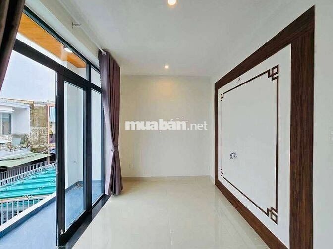 Siêu Phẩm nhà kiệt 3m Tôn Đản. Khu cao ráo ko ngập. 90m2. Giá 4ty550tl