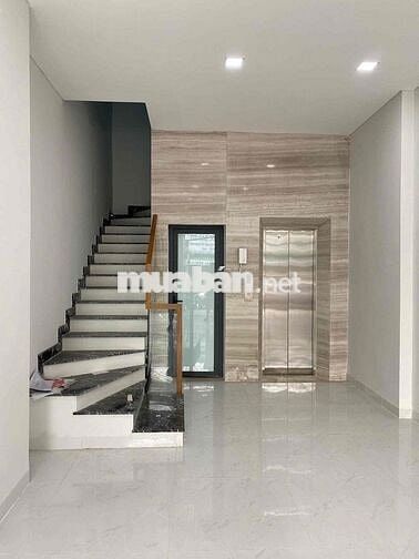 Chính chủ Cho thuê nhà mặt tiền đường Tân Mỹ, có thang máy