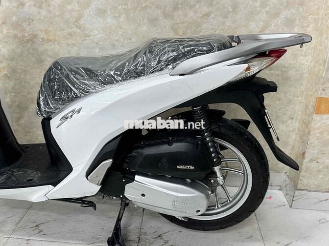 SH 150 khoá ga đời 2016 trắng đen 43E1-597.63