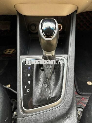 Hyundai Accent 2021 bản AT đi 69.000km