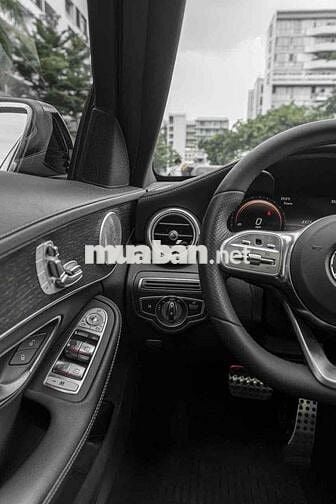 C300_AMG facelift model 2020 màu đen siêu ngầu