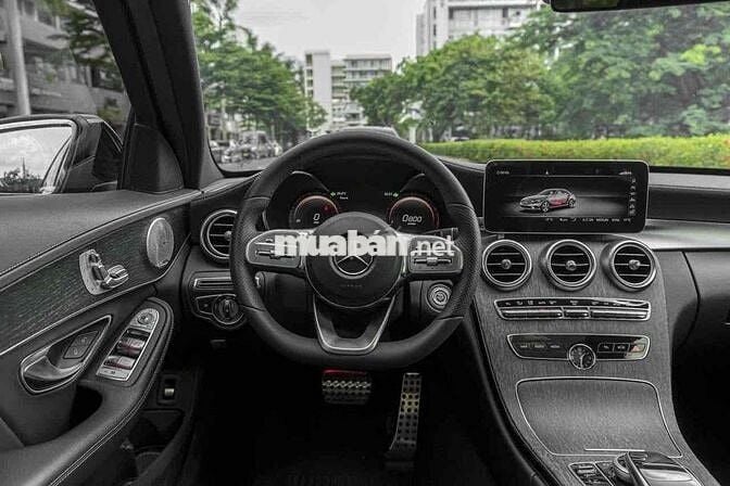 C300_AMG facelift model 2020 màu đen siêu ngầu