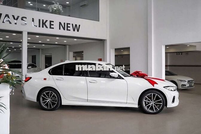 BMW 320i Sport Line LCI 2024 Trắng 12600 km