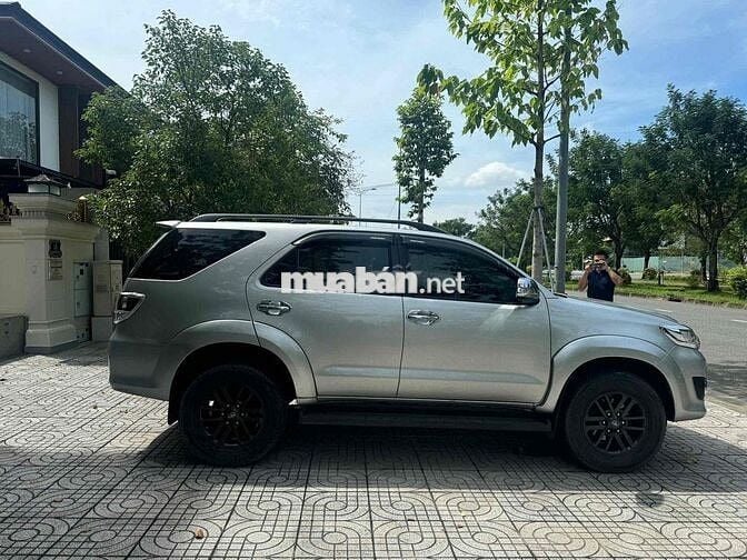 Toyota Fortuner 2015 2.7V 82000 km