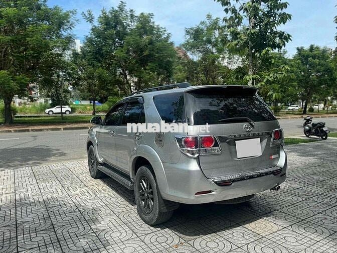 Toyota Fortuner 2015 2.7V 82000 km
