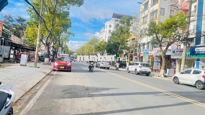 Chủ ngộp bán gấp đất 390m2 mặt tiền Phù Đổng Thiên Vương,P. 08, Đà Lạt