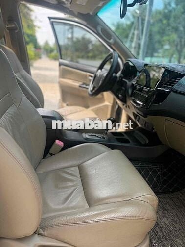 Toyota Fortuner 2015 2.7V 82000 km