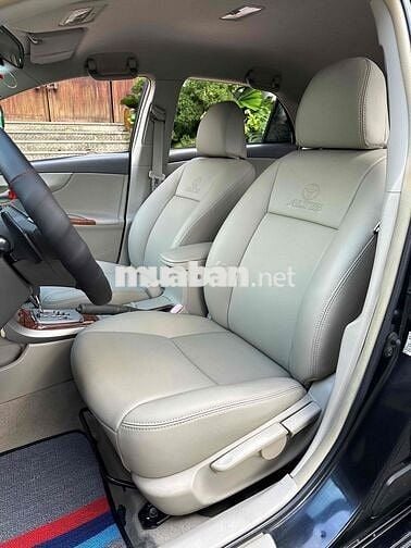 Toyota Corolla Altis 2009 2.0V - 105000 km