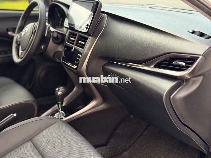 Toyota Vios G 2024 màu trắng mẹ mắng cũng mua