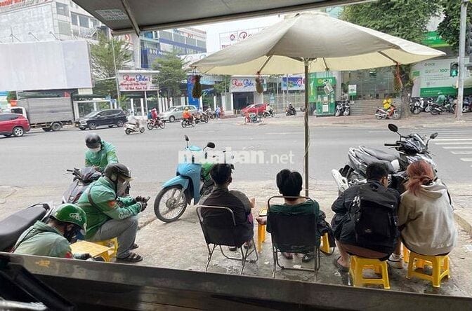 Sang quán nước ép 20m2 326A Hoàng Văn Thụ