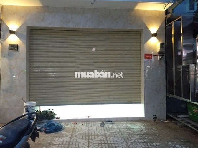 Cho thuê nhà Phạm Văn Bạch, P.15, Q.Tân Bình

+ Diện tích: 5mx26m