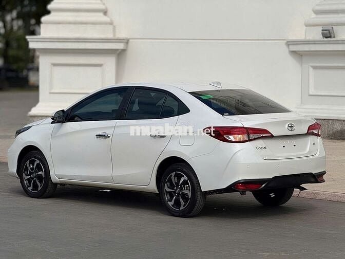 Toyota Vios G 2024 màu trắng mẹ mắng cũng mua
