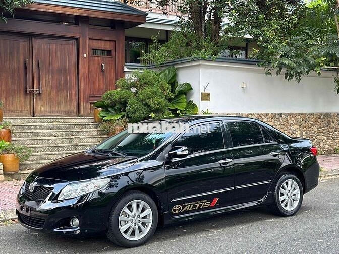 Toyota Corolla Altis 2009 2.0V - 105000 km