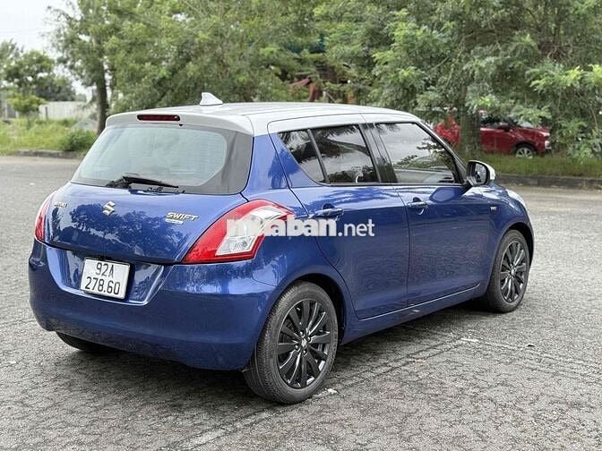 Suzuki Swift 2015 Special logo vàng