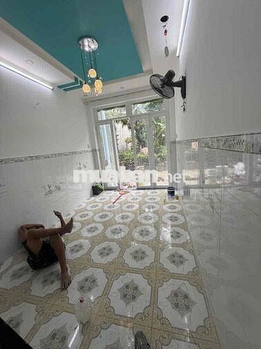 Bán nhà ngay gần Cầu Ngã Tư Ga 1 trệt 1 lầu pháp lý chuẩn