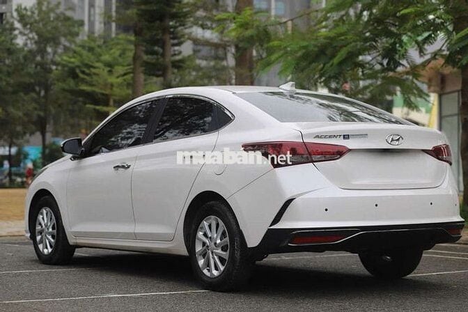 Hyundai Accent 2023 1.4 AT - 39000 km