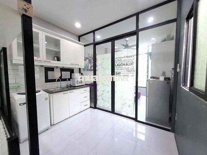 CĂN HỘ CÓ GÁC, 2 GIƯỜNG QUẬN 1, Ở ĐƯỢC 4 NGƯỜI NGAY ĐỀ THÁM,CÔ GIANG