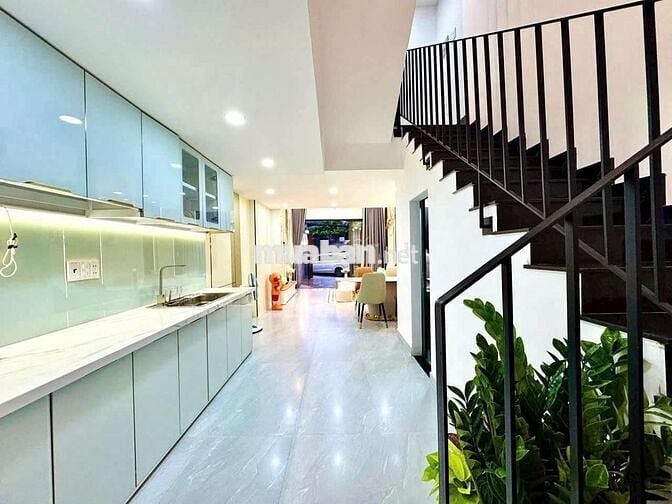 ÔTô Ngủ Nhà -5 Tầng- 4 WC - 3PN-Có Ban Công-Tây Bắc-Giá 9ty499-TL