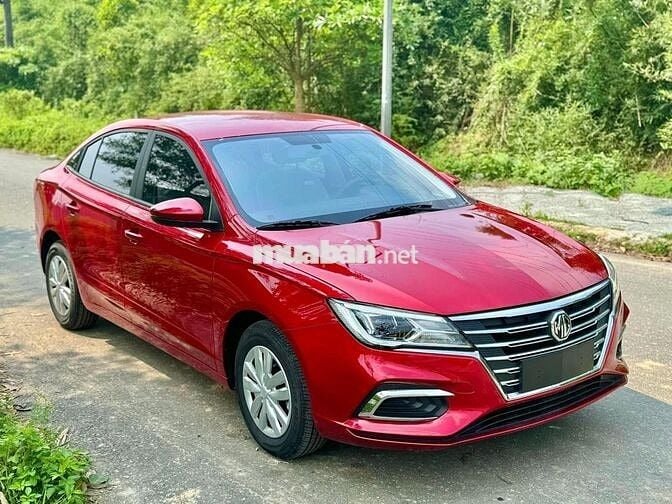 CẦN BÁN MG 5 MT MẪU MỚI 2025