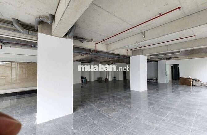 Chính chủ cho thuê mb ngang 12m quận 1  dtsd : 420m2