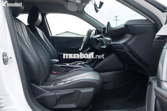 Peugeot 2008 2022 AT màu trắng cực HOT