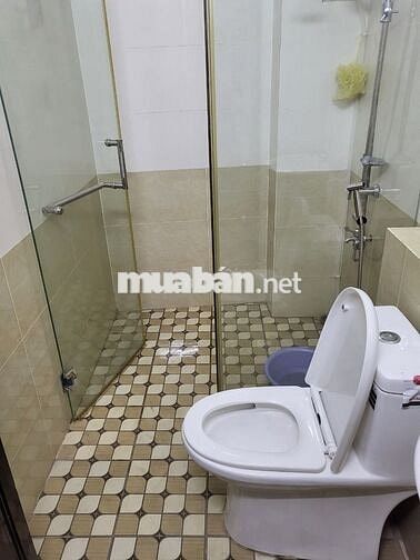 CHO THUÊ NHÀ HẺM XE HƠI THÍCH HỢP ĐỂ Ở HOẶC LÀM VĂN PHÒNG KINH DOANH