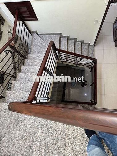 NHÀ RỘNG 4×22 – HẺM 8M THÔNG THOÁNG – 4PN KHÉP KÍN