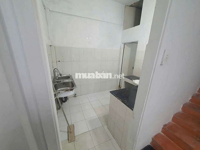 Cho thuê nhà nguyên căn.Đường Cách Mạng Tháng Tám.Phường 15.Quận 10