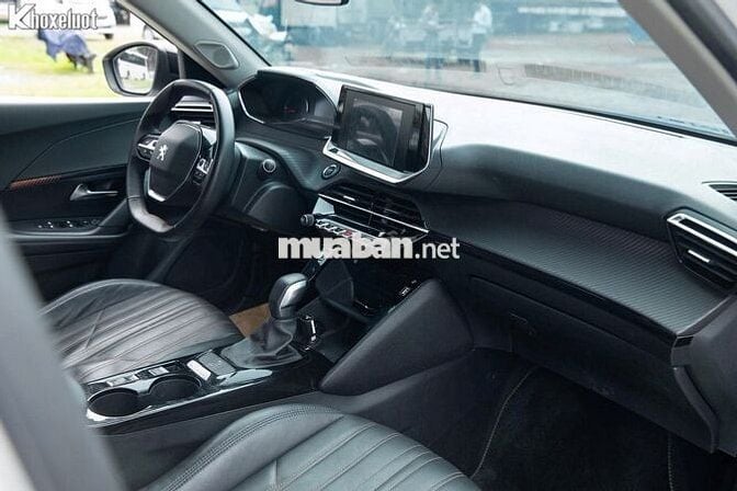 Peugeot 2008 2022 AT màu trắng cực HOT