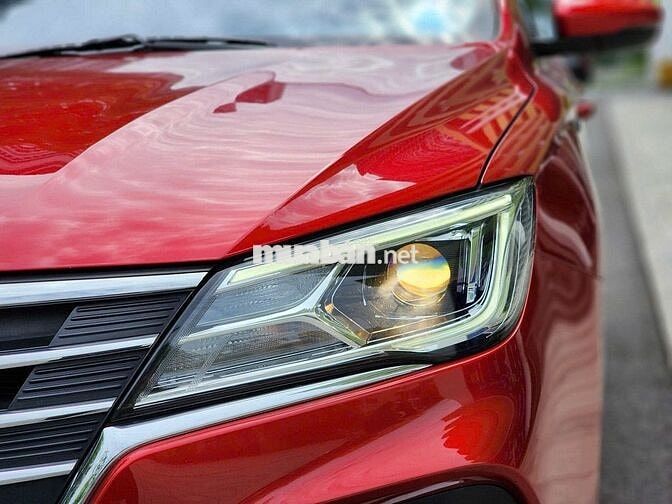 CẦN BÁN MG 5 MT MẪU MỚI 2025