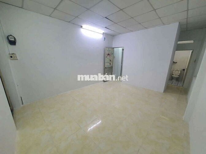 Cho thuê nhà nguyên căn.Đường Cách Mạng Tháng Tám.Phường 15.Quận 10