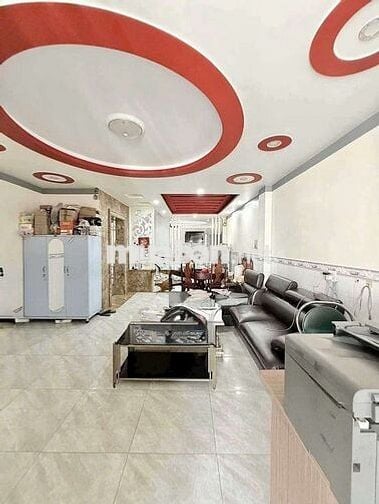 Cần cho thuê nhà mặt tiền đường Bình Thới Q.11