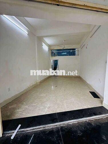 Cho thuê nhà mặt tiền Hồng Bàng kinh doanh mua bán