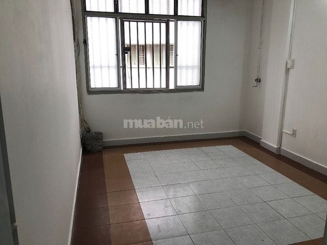 "Chung cư Nguyễn Kim quận 10 lô R lầu 2 thang bộ 50m 2 phòng ngủ".