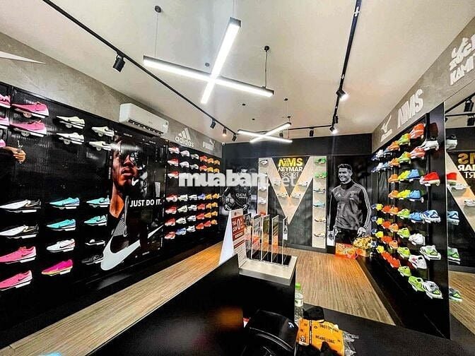 CẦN SANG GẤP SHOP THỂ THAO TRUNG TÂM QUẬN 10