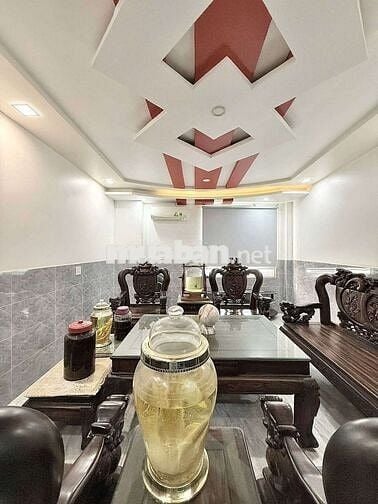 Cần cho thuê nhà mặt tiền đường Bình Thới Q.11