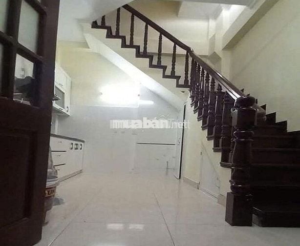 Hiếm nhà bán - Nhỏ xinh 20m2 x 4T phố Bạch Mai, sổ đỏ vuông đẹp