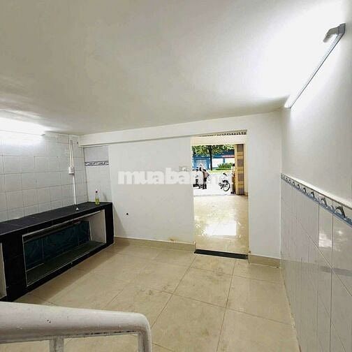 Cho thuê nhà mặt tiền Hồng Bàng kinh doanh mua bán